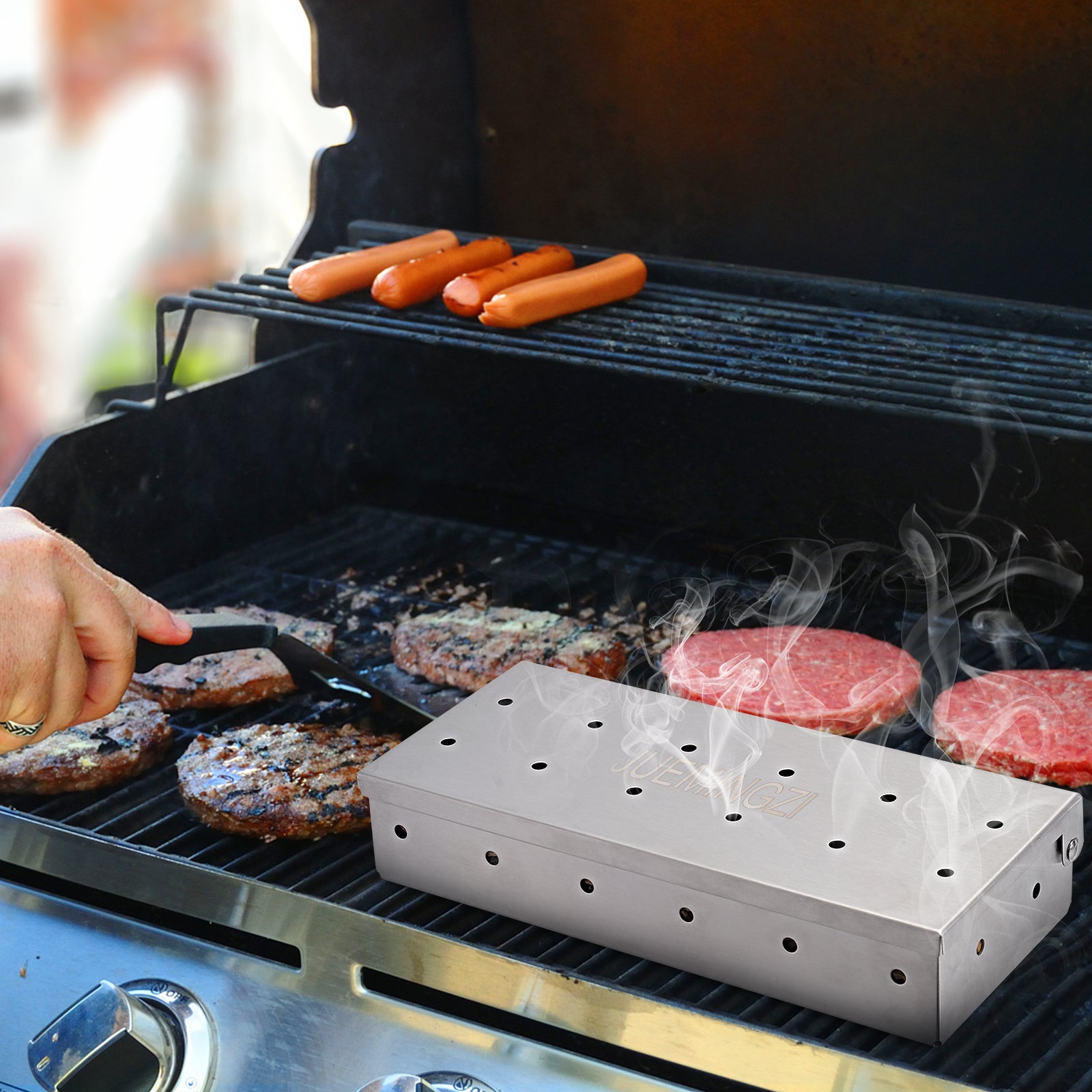 Smoker Box for BBQ Grill Wood Chips.Will not rust, it will be your perfect partner for barbecue.